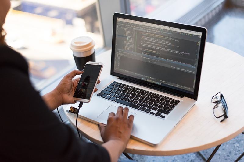 Motivos para contratar uma equipe especializada para o desenvolvimento de aplicativos Motivos para contratar uma equipe especializada para o desenvolvimento de aplicativos