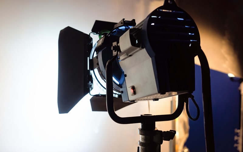 Como montar um estúdio de foto caseiro – Passo a passo e materiais Como montar um estúdio de foto caseiro – Passo a passo e materiais