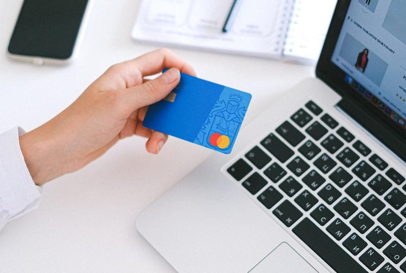 Vendas pela internet: Como otimizar suas vendas e quais canais investir Vendas pela internet: Como otimizar suas vendas e quais canais investir