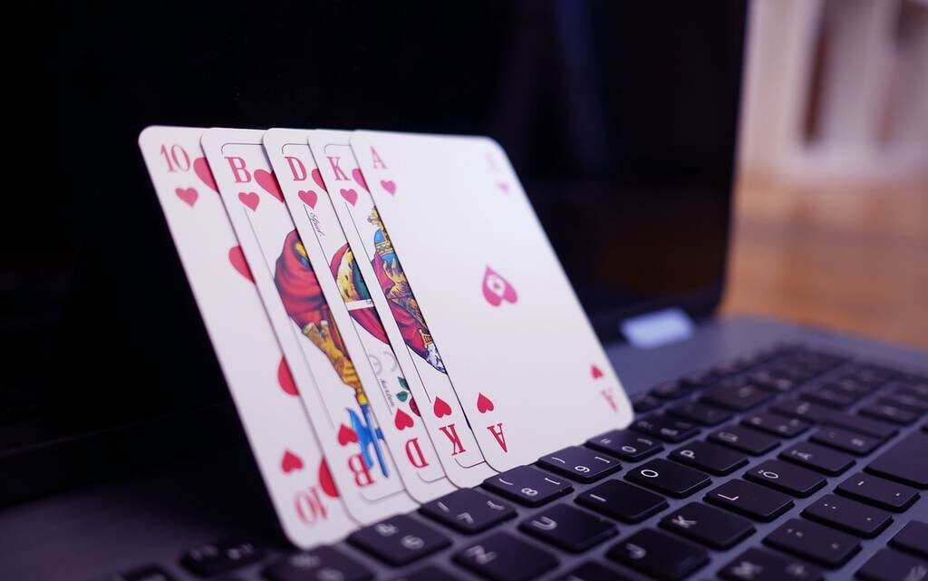 Aprenda como jogar poker online grátis Aprenda como jogar poker online grátis